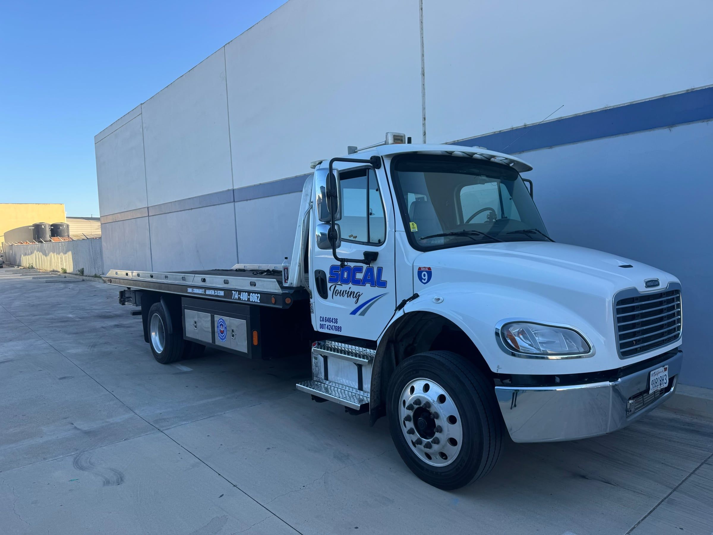 SoCal Towing flatbed tow truck